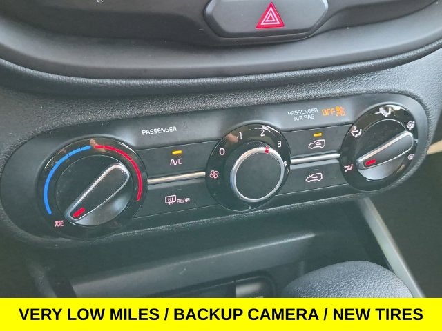 2022 Kia Soul LX w/Low Miles