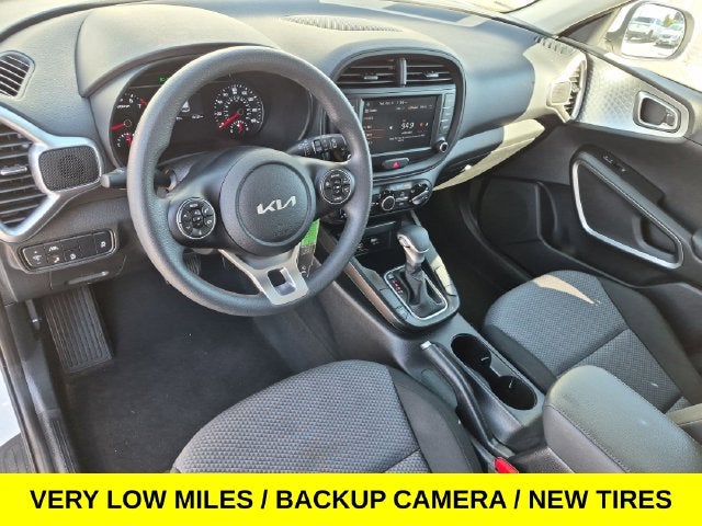 2022 Kia Soul LX w/Low Miles