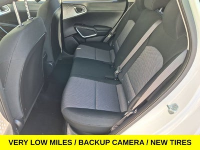 2022 Kia Soul LX w/Low Miles