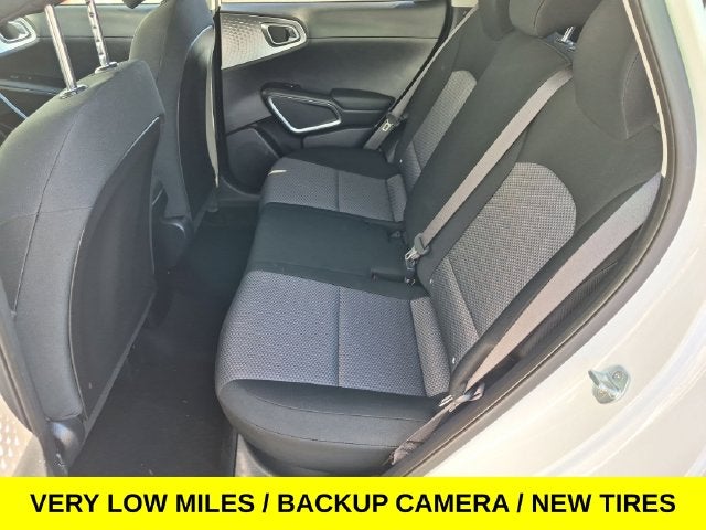 2022 Kia Soul LX w/Low Miles