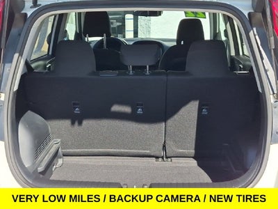 2022 Kia Soul LX w/Low Miles