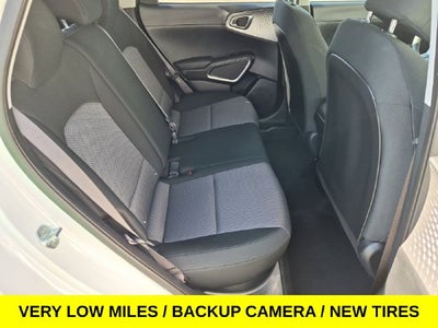 2022 Kia Soul LX w/Low Miles