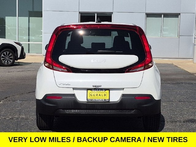 2022 Kia Soul LX w/Low Miles