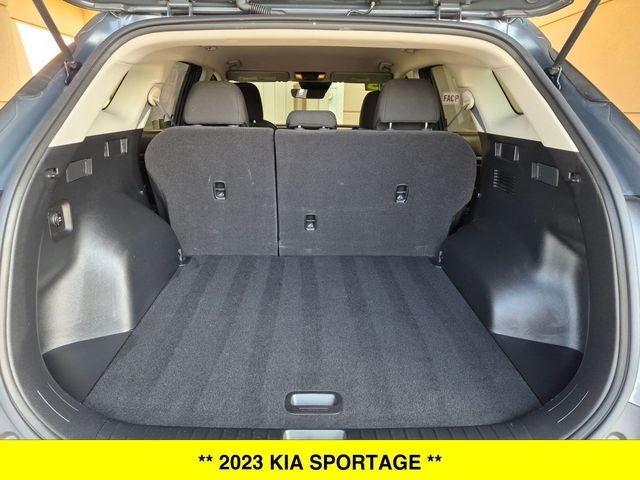 2023 Kia Sportage LX AWD