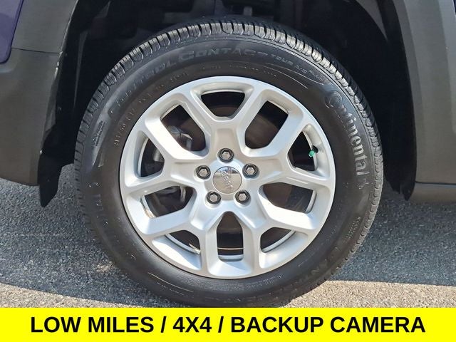 2018 Jeep Renegade Latitude 4X4 w/Low Miles & Heated Seats