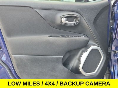 2018 Jeep Renegade Latitude 4X4 w/Low Miles & Heated Seats
