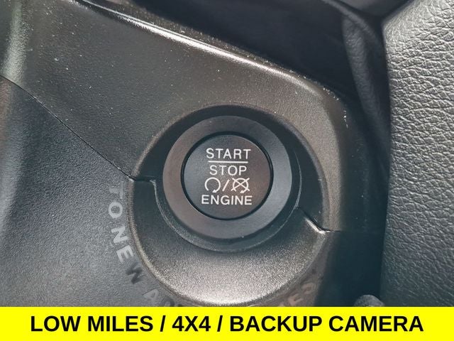 2018 Jeep Renegade Latitude 4X4 w/Low Miles & Heated Seats