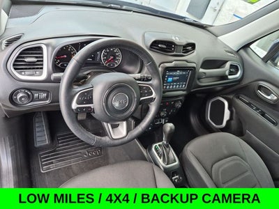 2018 Jeep Renegade Latitude 4X4 w/Low Miles & Heated Seats