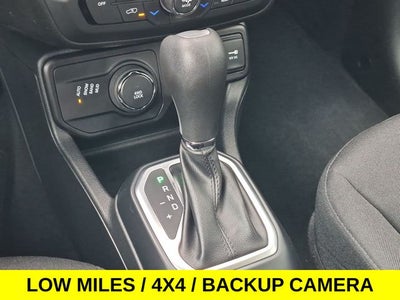 2018 Jeep Renegade Latitude 4X4 w/Low Miles & Heated Seats