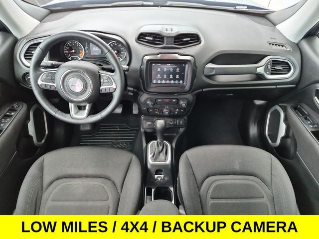 2018 Jeep Renegade Latitude 4X4 w/Low Miles & Heated Seats