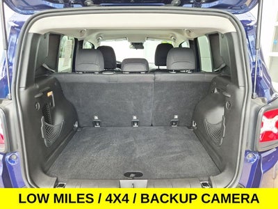 2018 Jeep Renegade Latitude 4X4 w/Low Miles & Heated Seats
