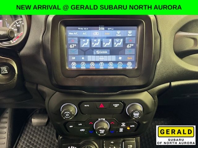 2018 Jeep Renegade Latitude 4X4 w/Low Miles & Heated Seats