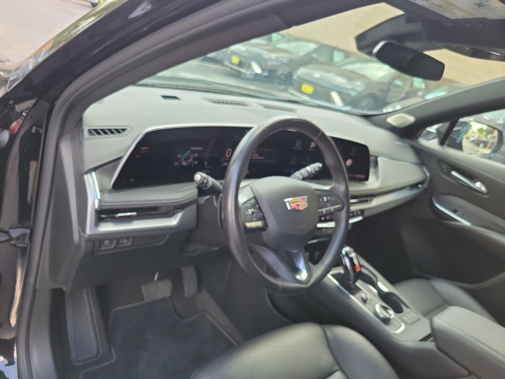 2024 Cadillac XT4 Premium Luxury