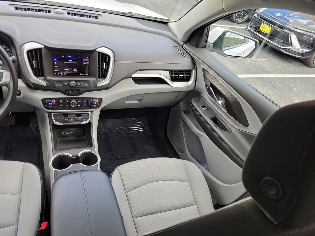 2022 GMC Terrain SLE