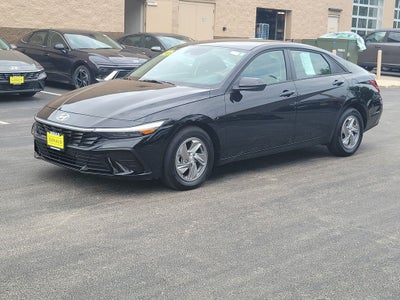 2025 Hyundai Elantra SE
