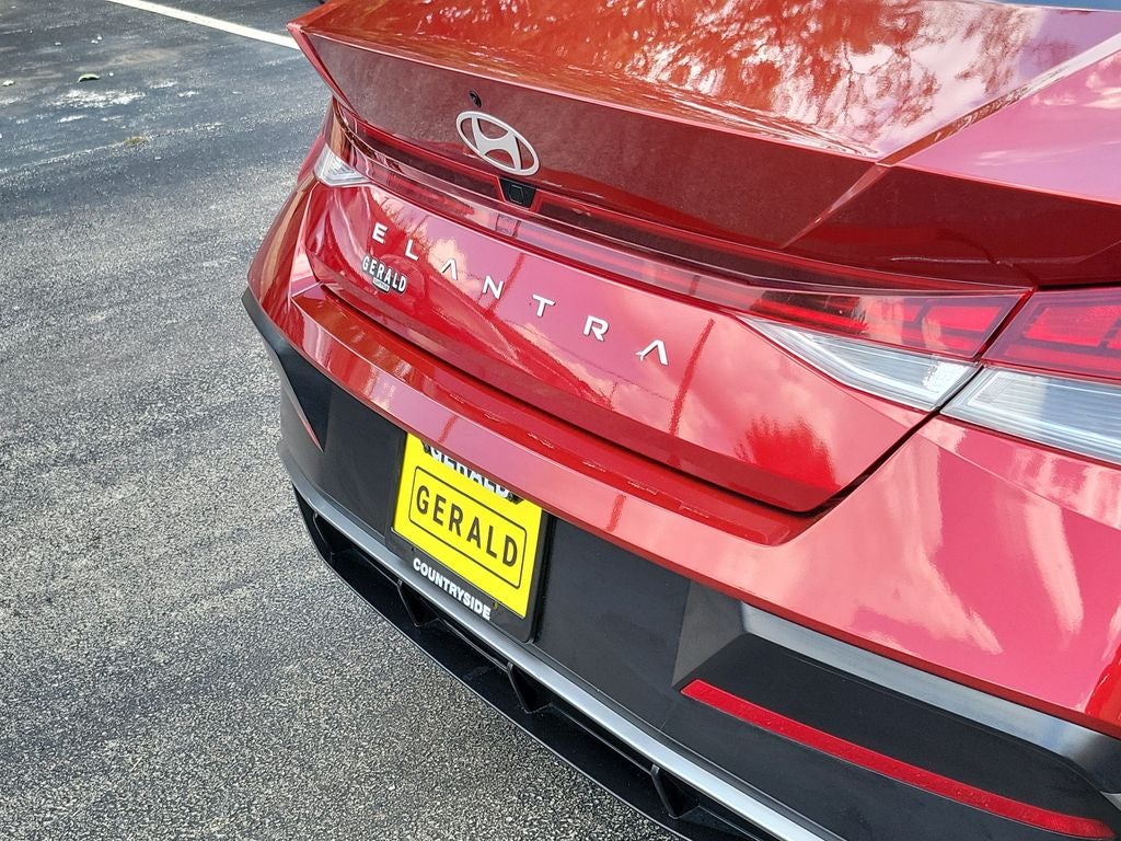 2025 Hyundai Elantra SEL Convenience