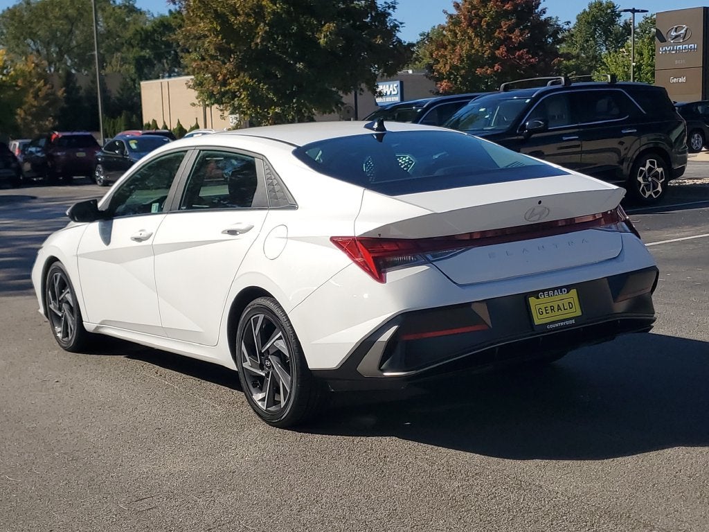 2025 Hyundai Elantra SEL Convenience