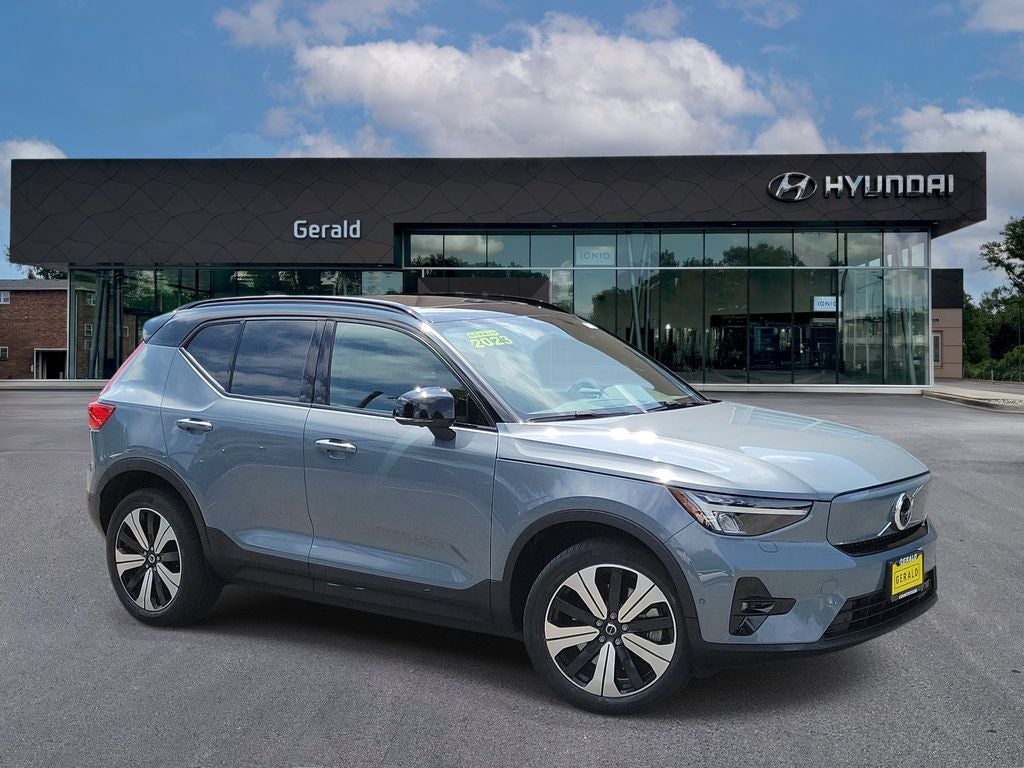 2023 Volvo XC40 Recharge Pure Electric Twin Plus