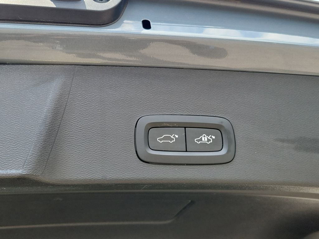 2023 Volvo XC40 Recharge Pure Electric Twin Plus
