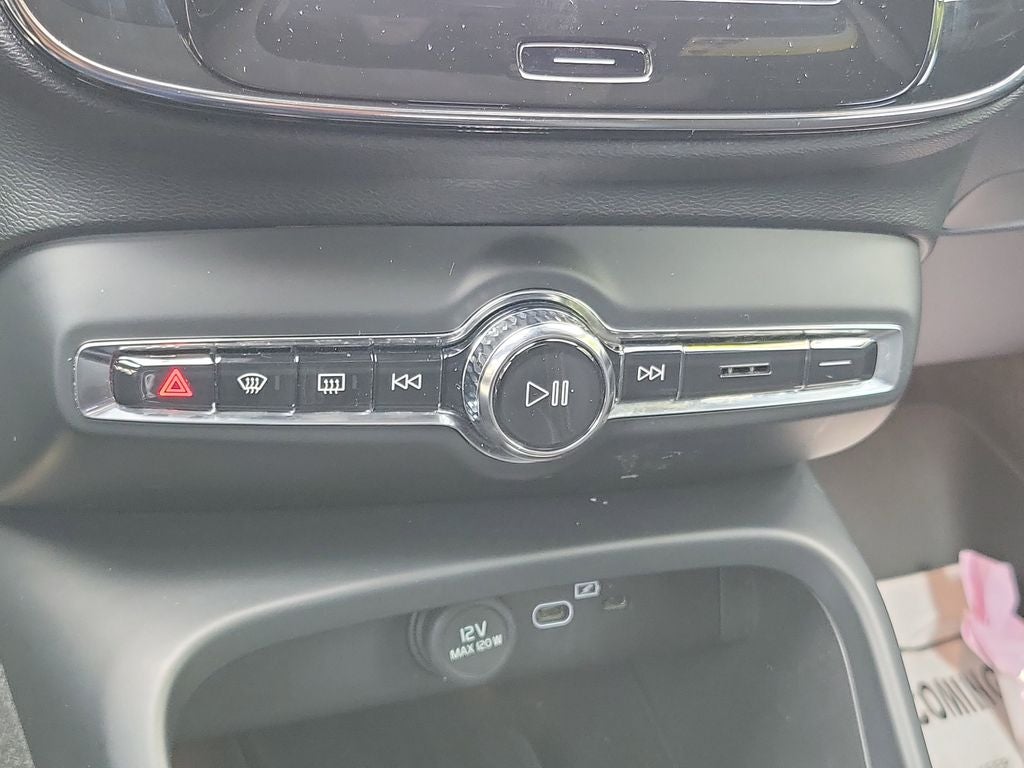 2023 Volvo XC40 Recharge Pure Electric Twin Plus