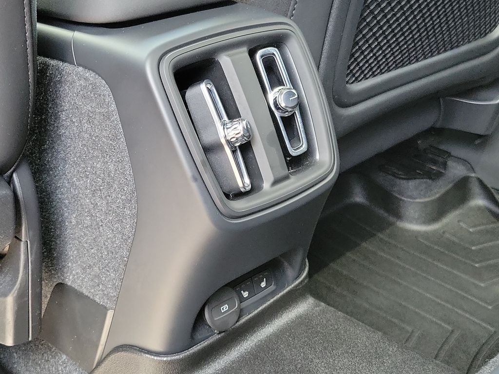 2023 Volvo XC40 Recharge Pure Electric Twin Plus
