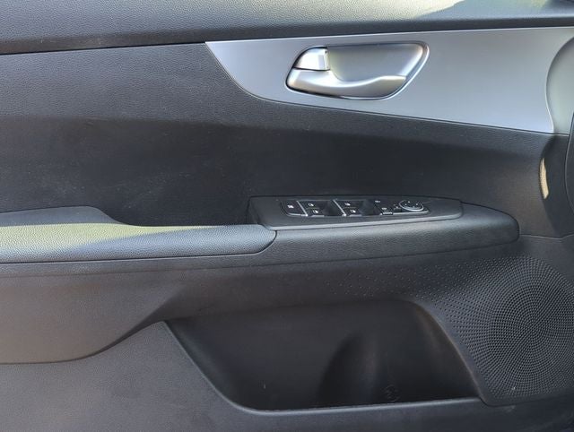2022 Kia Forte LXS Tech Package
