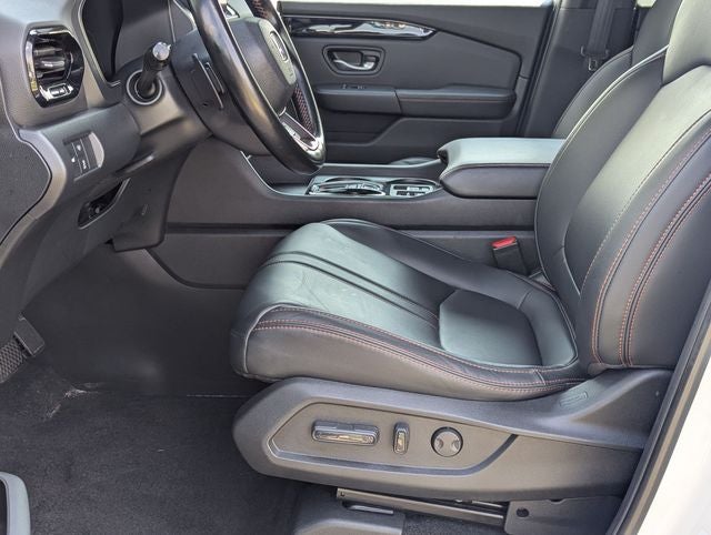 2023 Honda Pilot TrailSport AWD **LOADED**