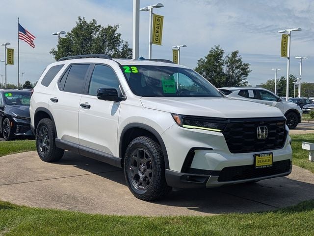 2023 Honda Pilot TrailSport AWD **LOADED**