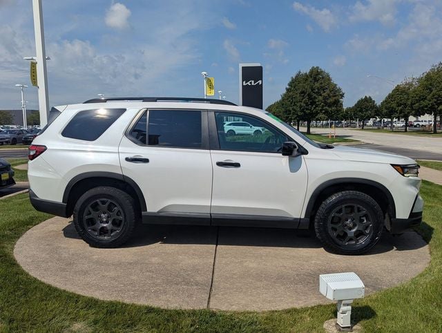 2023 Honda Pilot TrailSport AWD **LOADED**