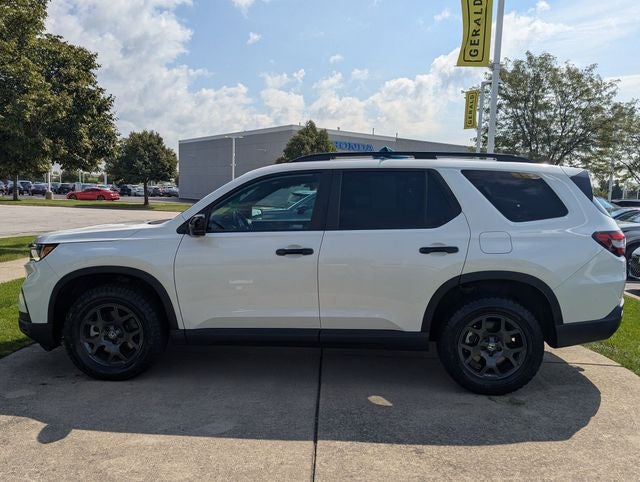 2023 Honda Pilot TrailSport AWD **LOADED**