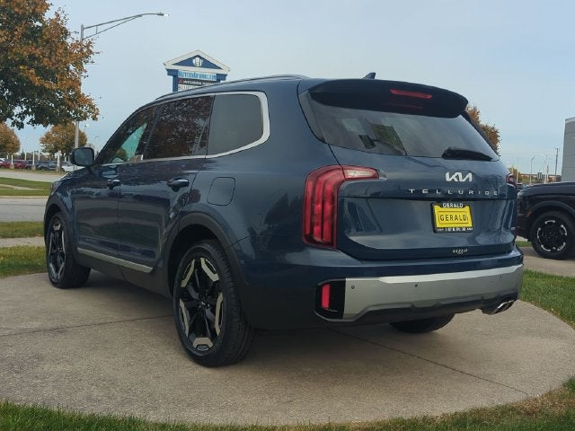 2023 Kia Telluride S