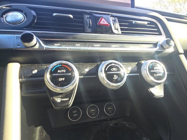 2023 Genesis G70 2.0T AWD