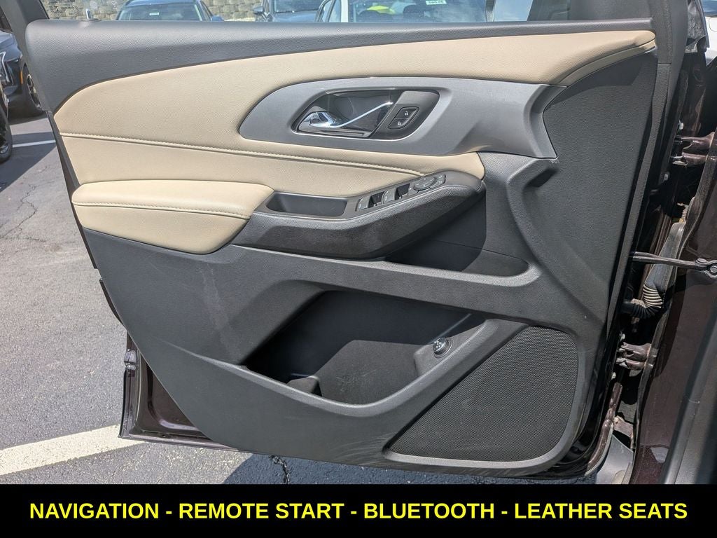2022 Chevrolet Traverse LT Leather