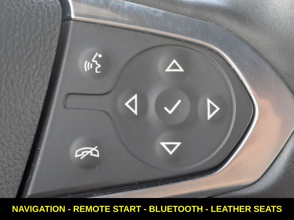 2022 Chevrolet Traverse LT Leather