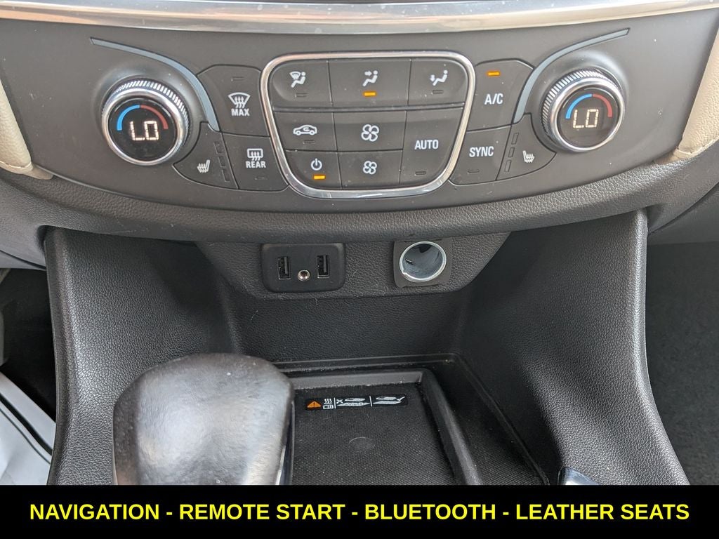 2022 Chevrolet Traverse LT Leather