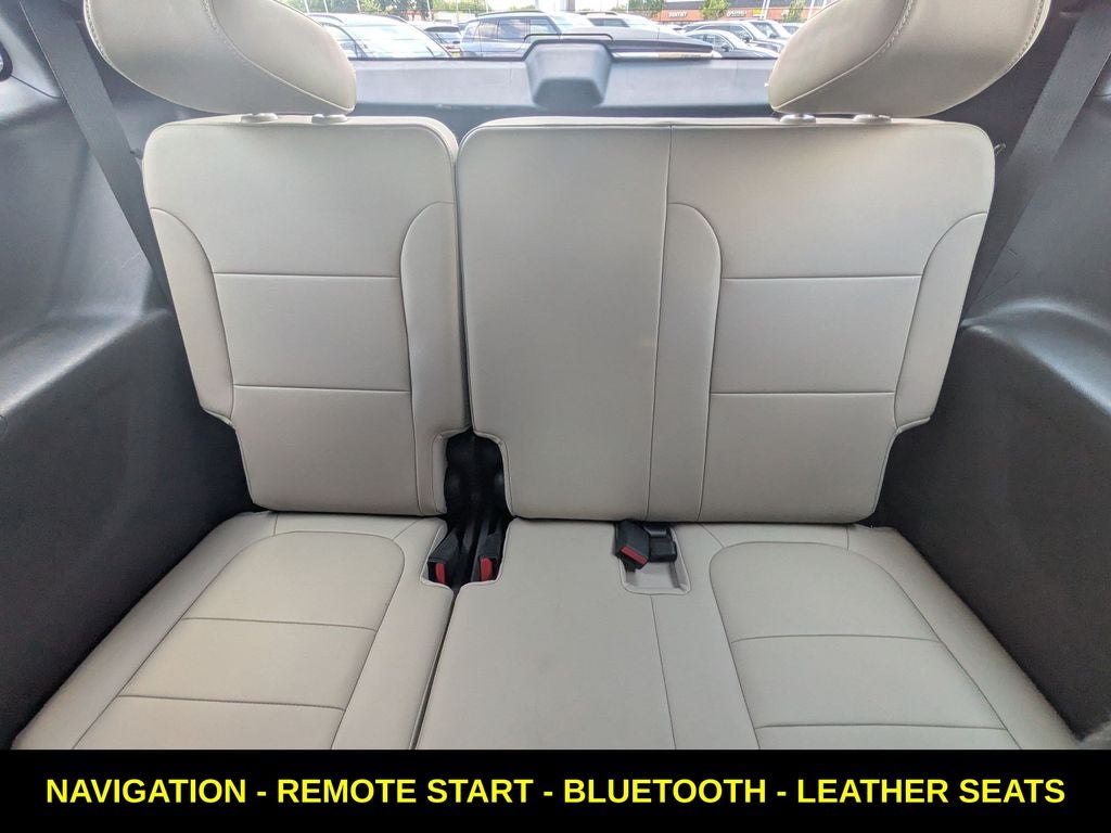 2022 Chevrolet Traverse LT Leather