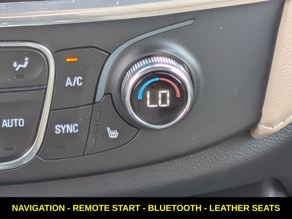 2022 Chevrolet Traverse LT Leather