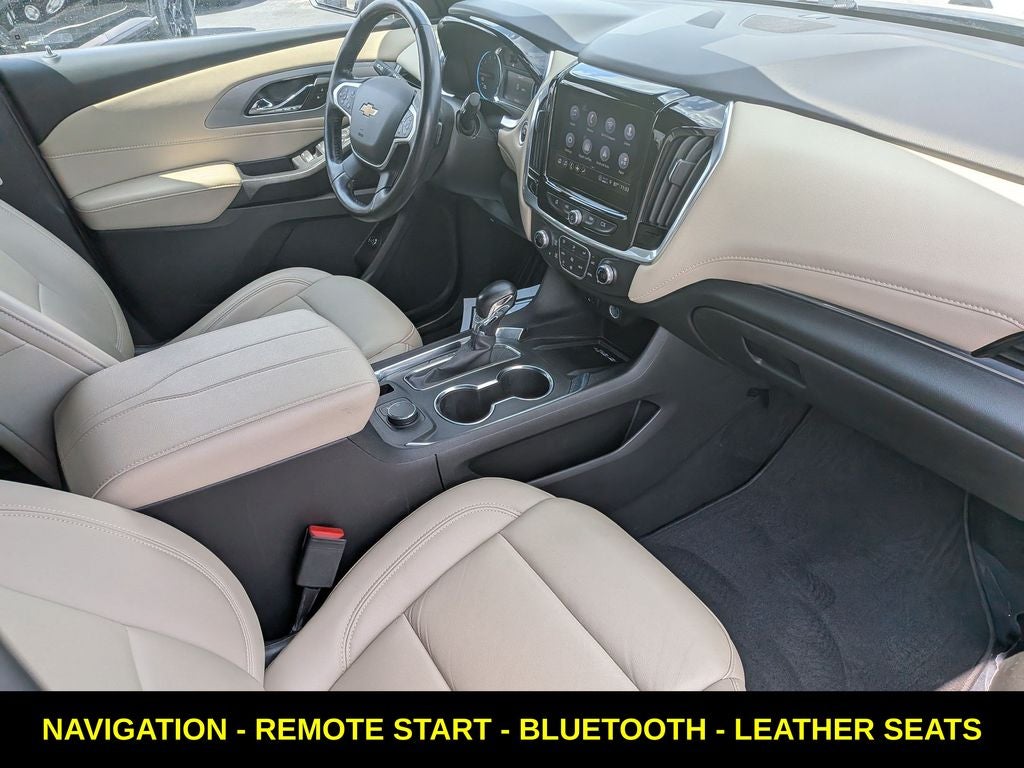 2022 Chevrolet Traverse LT Leather