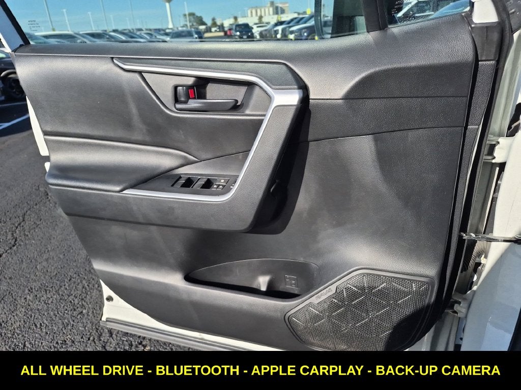 2021 Toyota RAV4 LE AWD