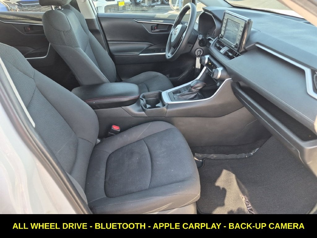 2021 Toyota RAV4 LE AWD