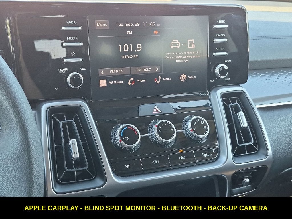 2023 Kia Sorento LX