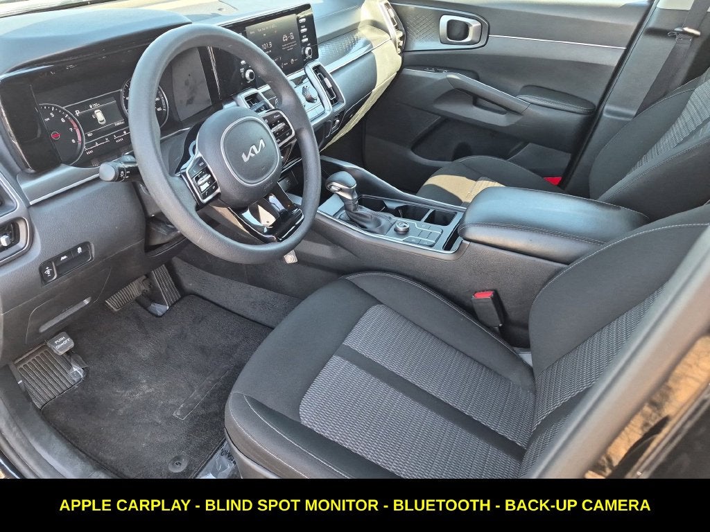 2023 Kia Sorento LX
