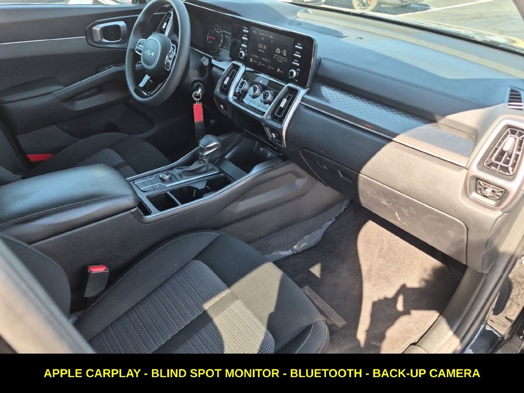 2023 Kia Sorento LX
