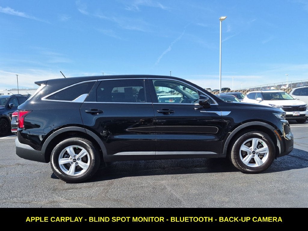 2023 Kia Sorento LX