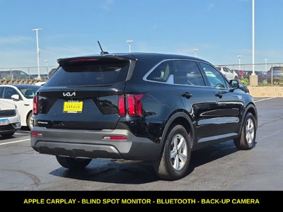2023 Kia Sorento LX