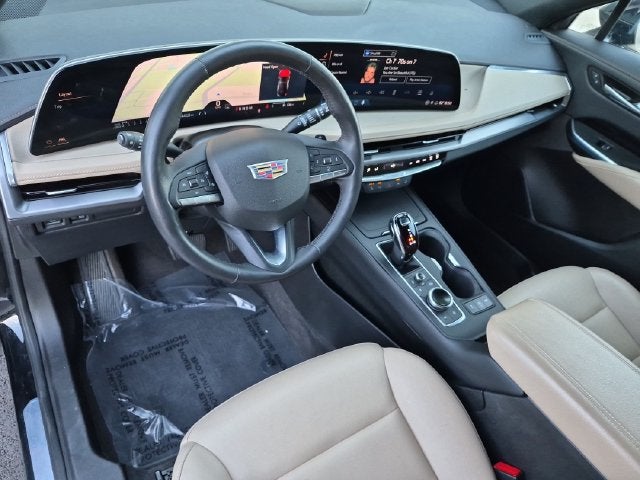 2024 Cadillac XT4 Luxury