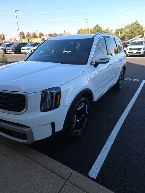 2023 Kia Telluride S