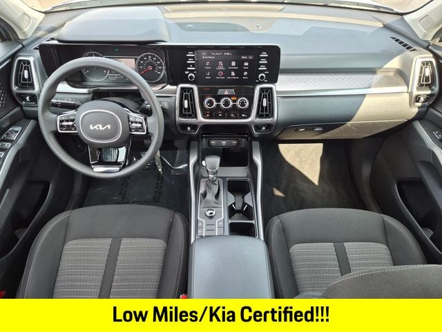 2023 Kia Sorento LX