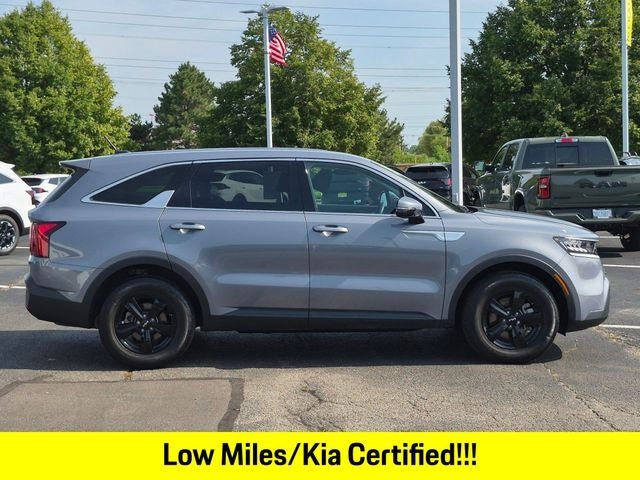 2023 Kia Sorento LX
