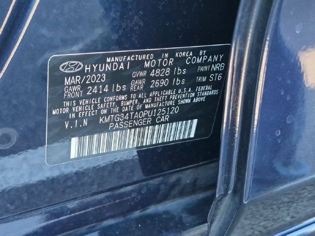 2023 Genesis G70 2.0T